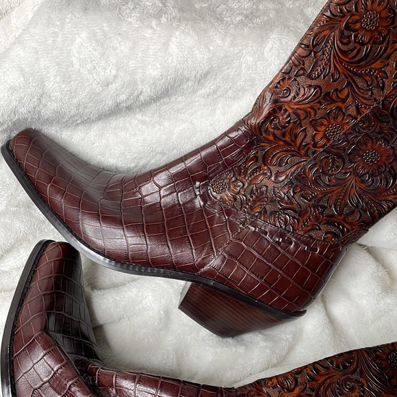 Coldwater creek floral stamped and reptile embossed leather western boots, 10m - Picture 5 of 12